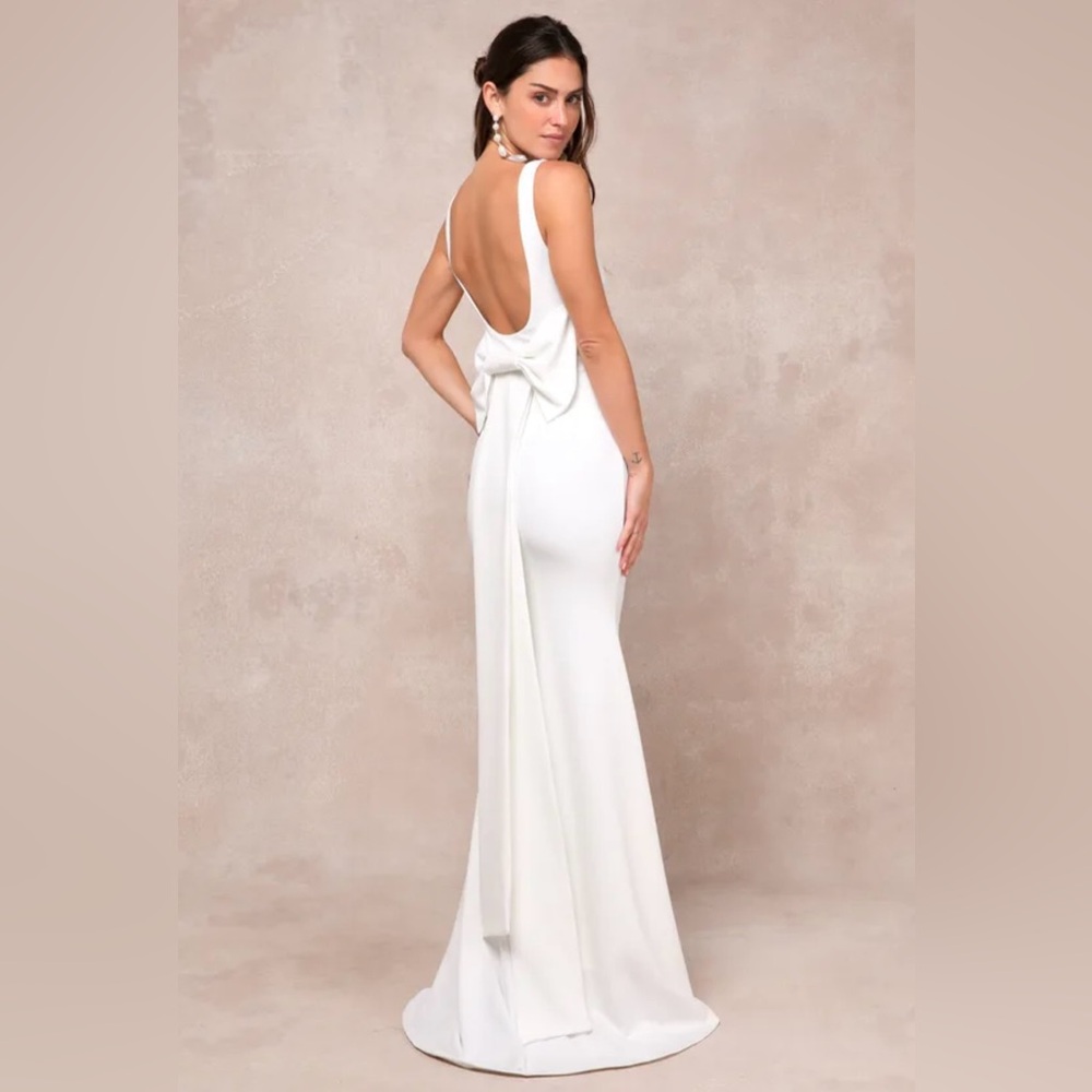 Lulus White Wedding / Reception Dress